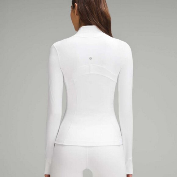 Lululemon Define Jacket in White, Size 2, $118 - Picture 3 of 9